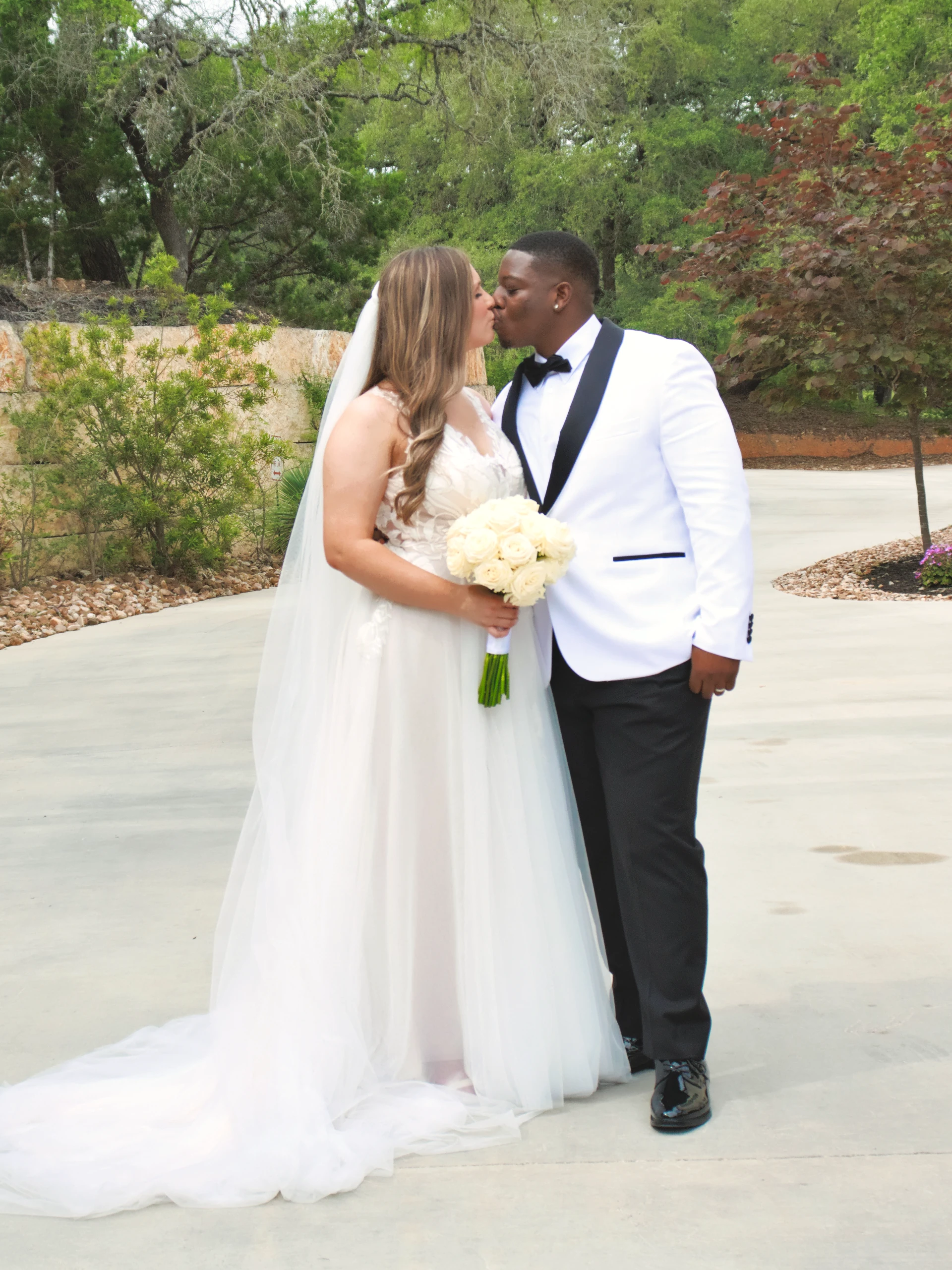 Boerne wedding portraits at golden hour with Hill Country light