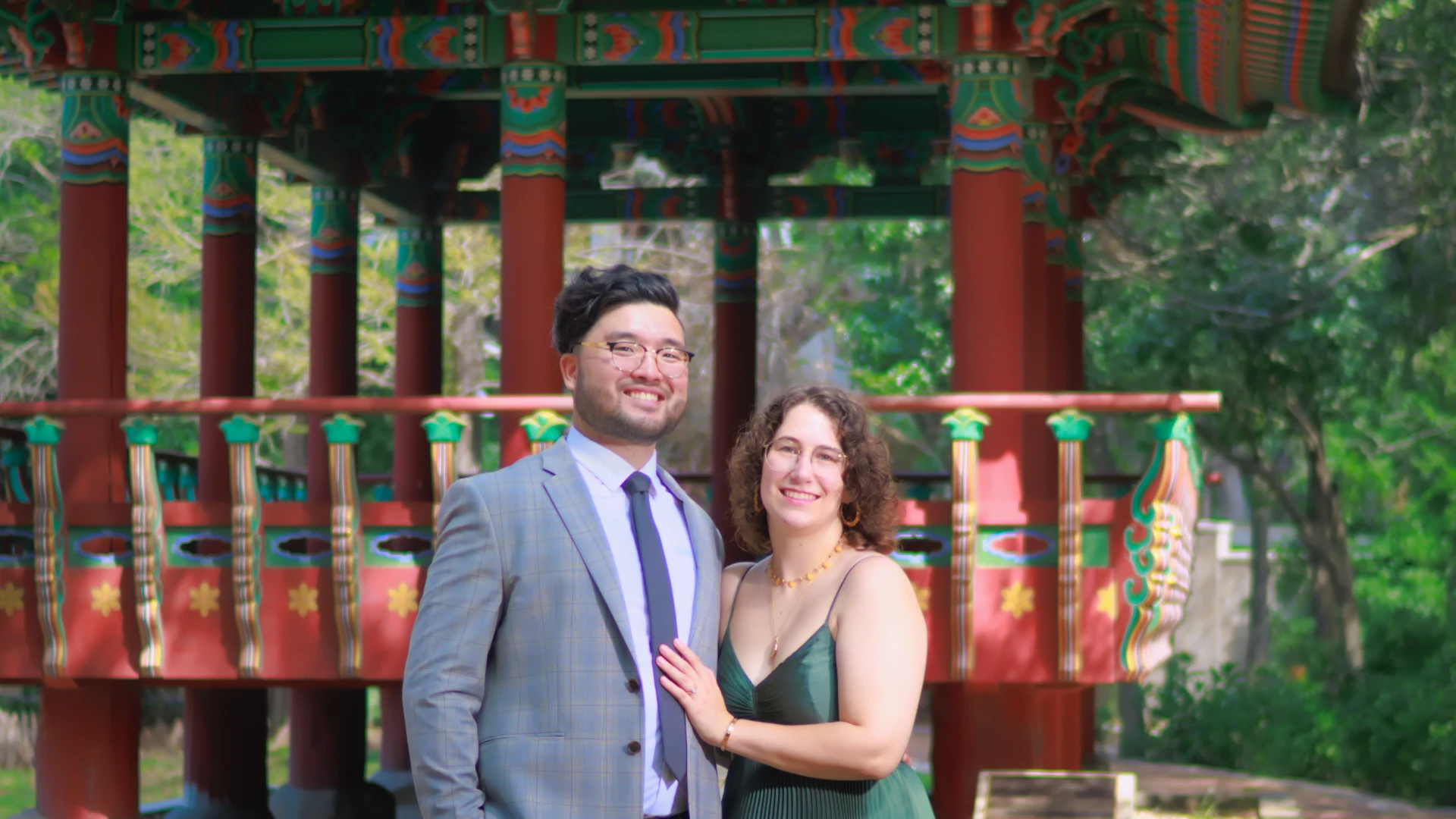 A couple's engagement photography session at Denman Park in San Antonio